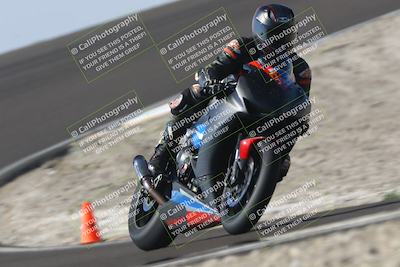 media/Nov-01-2025-TrackDaz (Sat) [[2b4d5192bc]]/A Group/12pm (Turn 2 (Outside)/